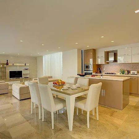 Sleeps 6